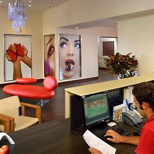 Western 4*, ג'נובה איטליה